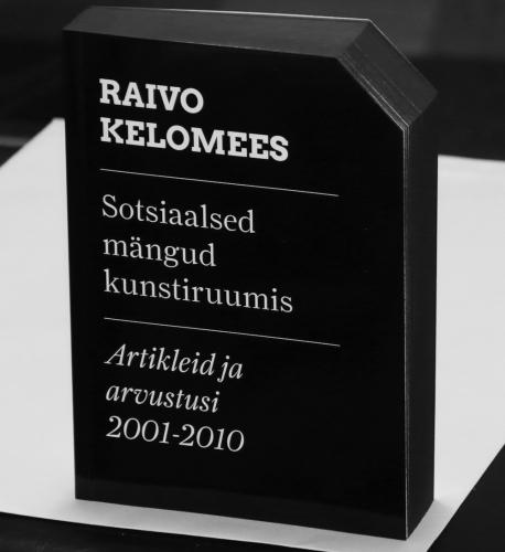 SOTSIAALSED M&Auml;NGUD KUNSTIRUUMIS. ARTIKLEID JA ARVUSTUSI 2001-2010